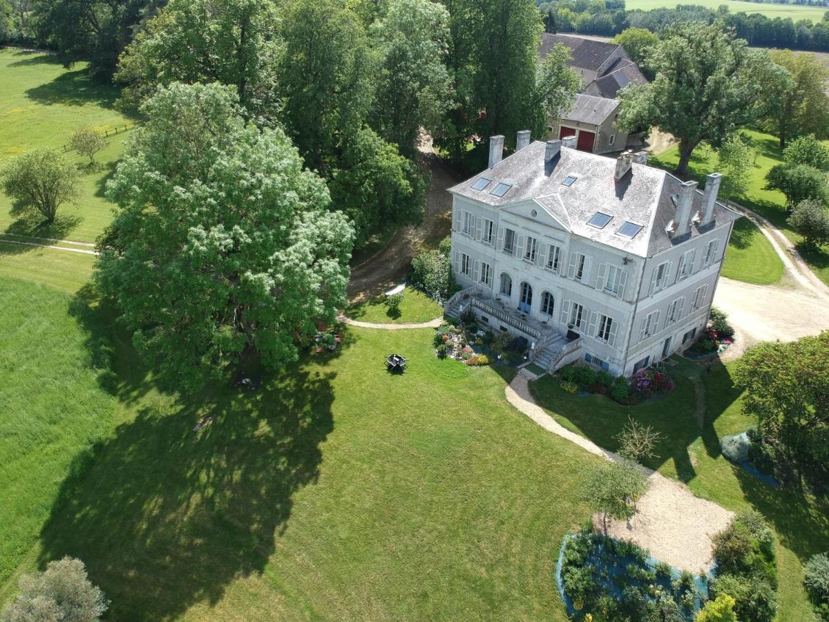 B&B Chateau De Preuil Vallenay Екстер'єр фото