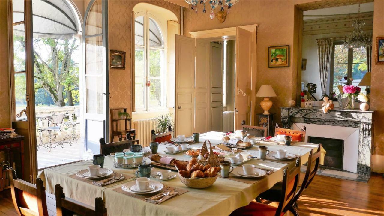 B&B Chateau De Preuil Vallenay Екстер'єр фото